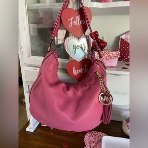 **MICHAEL KORS**Large dark pink shoulder hobo handbag
